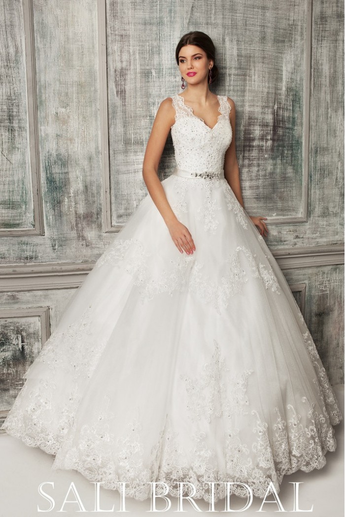 Элегантное пышное свадебное платье с кружевом и пайетками SALI BRIDAL Элегантное пышное свадебное платье с кружевом и пайетками SALI BRIDAL