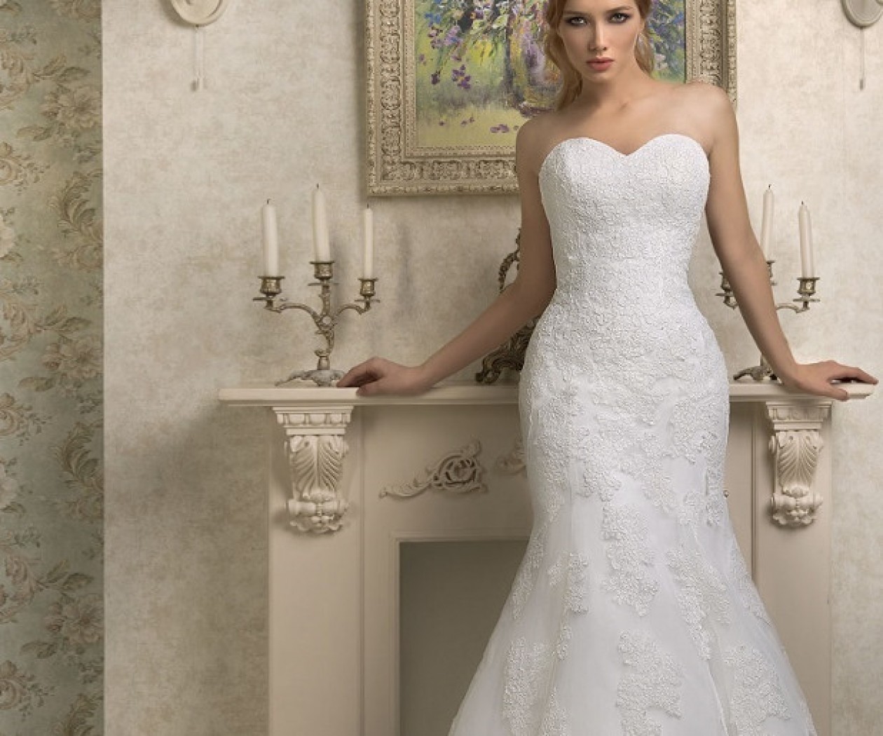 Кружевное свадебное платье силуэта Рыбка с открытым лифом SALI BRIDAL Кружевное свадебное платье силуэта Рыбка с открытым лифом SALI BRIDAL