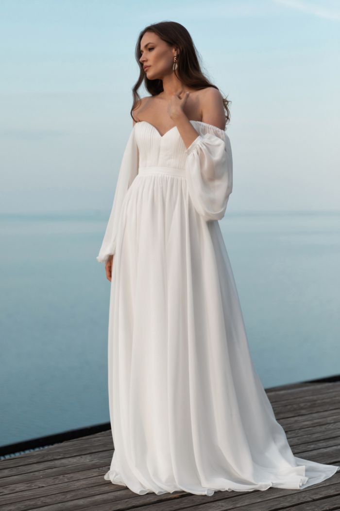 Воздушное свадебное платье А-силуэта с прозрачными рукавами - СЕЛЕНА-4122