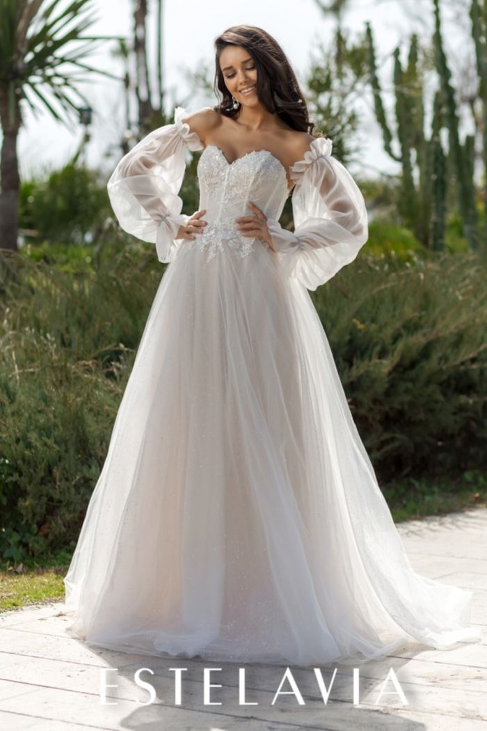Свадебное платье на корсете со шлейфом и со съемным рукавом - ЭДДИ