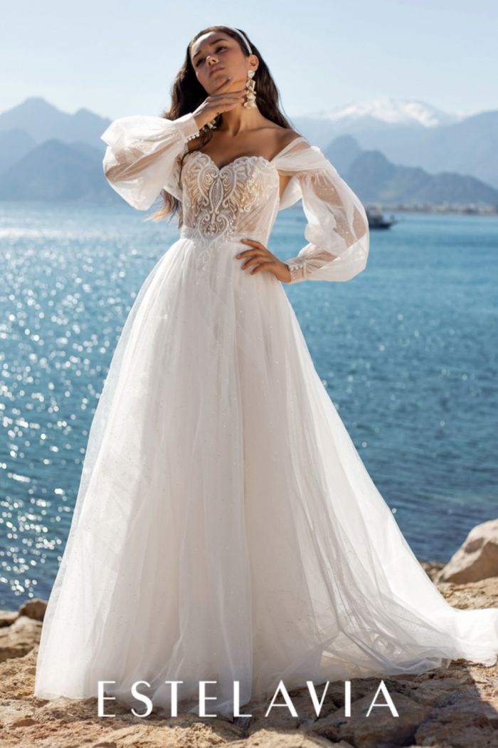 Свадебное глиттерное платье с кружевом на лифе, объемным длинным рукавом и шлейфом - ЛЕКСИ