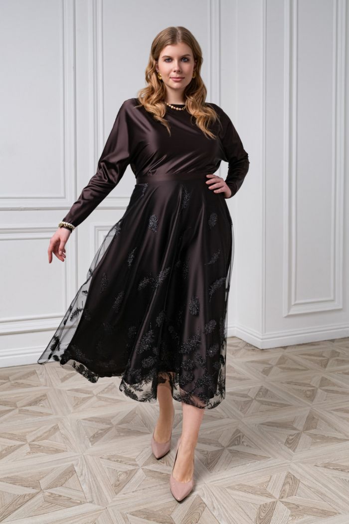 Атласная блуза с рукавом и юбка с глиттерным принтом-опереньем ХУМА