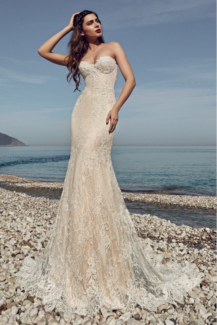 Супероблегающее свадебное платье силуэта русалка со шлейфом НЕФРИТ