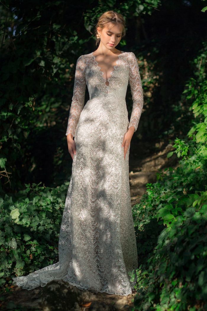 Свадебное кружевное платье со шлейфом и длинным рукавом ИНДИРА