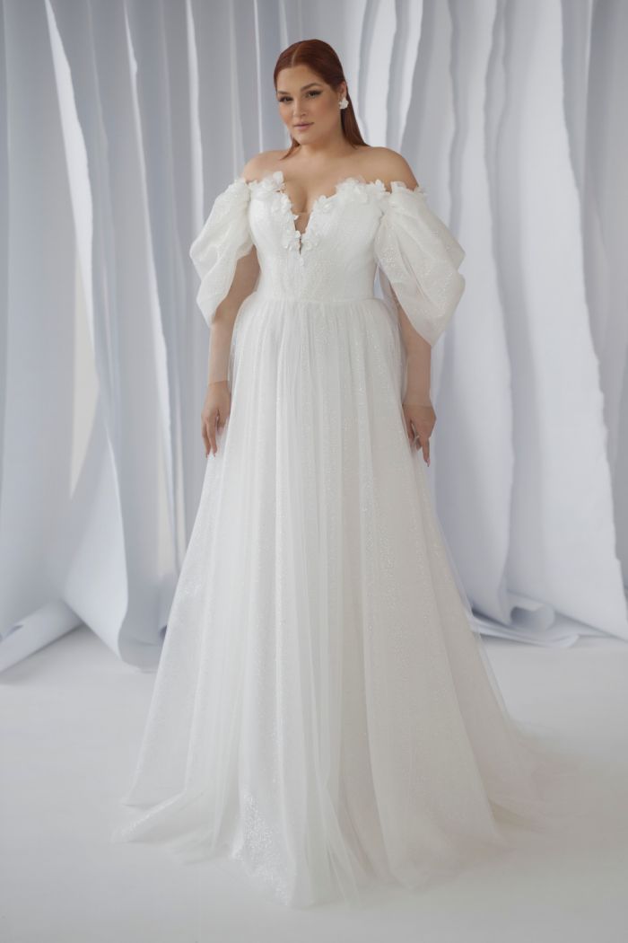 Сверкающее свадебное платье А-силуэта с цветочной аппликацией - 6579