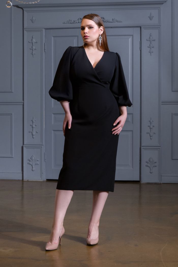 Элегантное черное платье миди длины с глубоким декольте и объемным рукавом - ЛИНДСИ