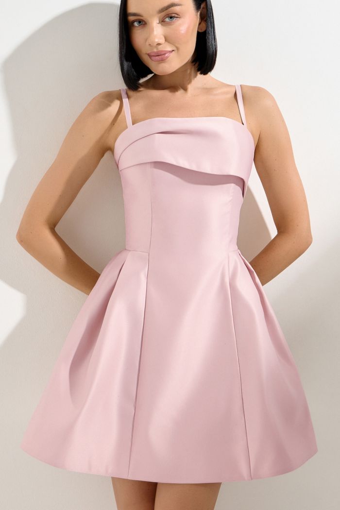 Романтичное короткое платье розового цвета на бретелях и шнуровке - ЛУЧШАЯ ПОДРУГА
