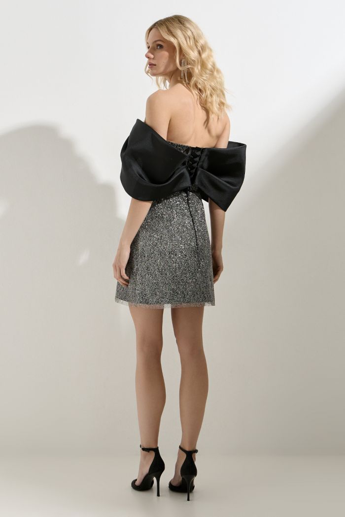 ХОД КОРОЛЕВЫ МИНИ