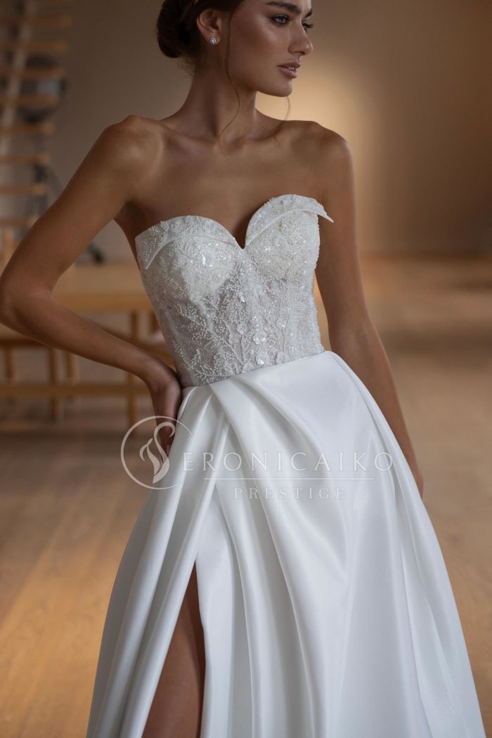 Соблазнительное свадебное платье со сверкающим корсетом - SV 778