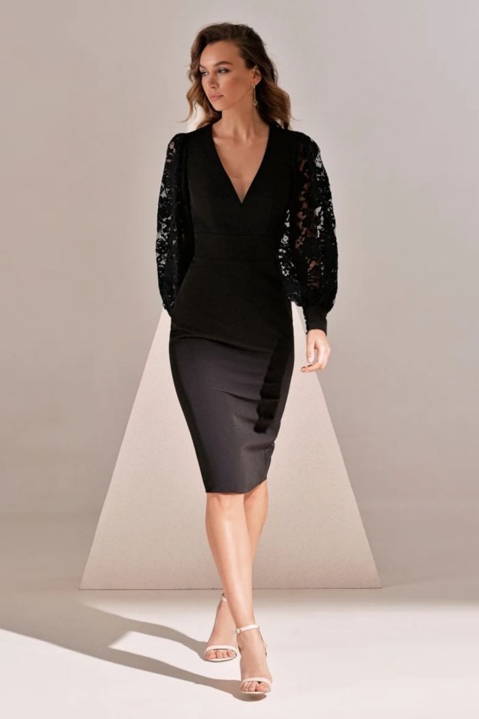 Черное платье футляр с объемными прозрачными рукавами - НИССА